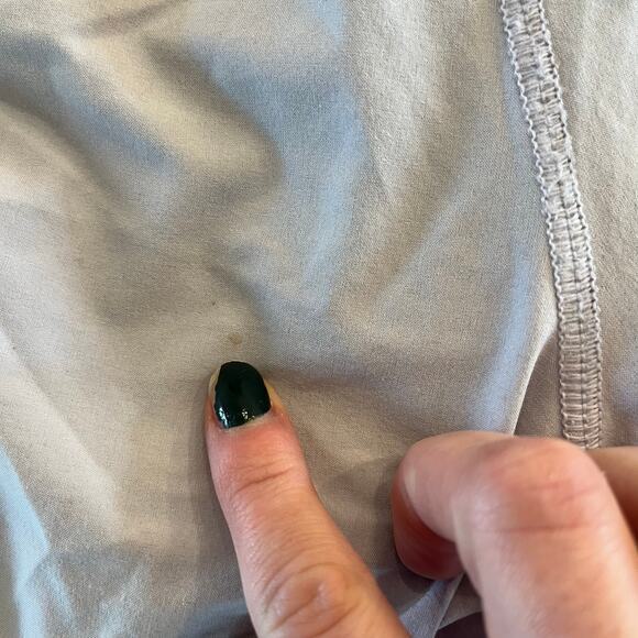 Lululemon Tracker Shorts in Serene Blue Size 6 - Picture 8 of 8